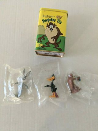 1997 Looney Tunes Daffy Duck,  Bugs Bunny,  Tasmanian Devil Surprise Figures,  Tin