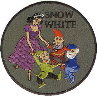 Patch - Disney - Princess Snow White Group Iron On Licensed Gifts Toys P - Rt - 0026