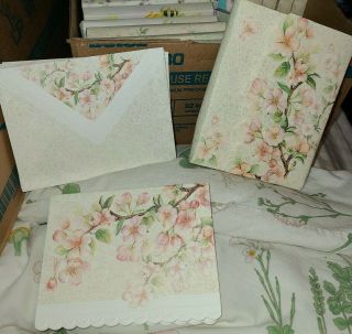 Carol Wilson Fine Arts Stationery 10 Blank Note Cards Envelopes Floral Dogwood