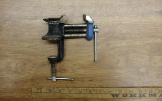 Old Tools,  Unsigned 1lb.  12.  5oz Bench Vise,  1 - 9/16 " Jaws,  1 - 3/4 " Capacity,  Xlint