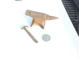 VINTAGE MINIATURE MINI BRASS ANVIL AND HAMMER MACHINING TOOL AND DIE JEWELER 2
