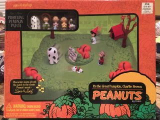 Peanuts Snoopy Prowling Pumpkin Patch Halloween Great Pumpkin Round 2 Brand
