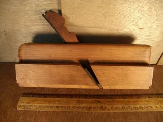 T133 Antique Wood Molding Plane Union Factory H.  Chapin Boxed Beading Round