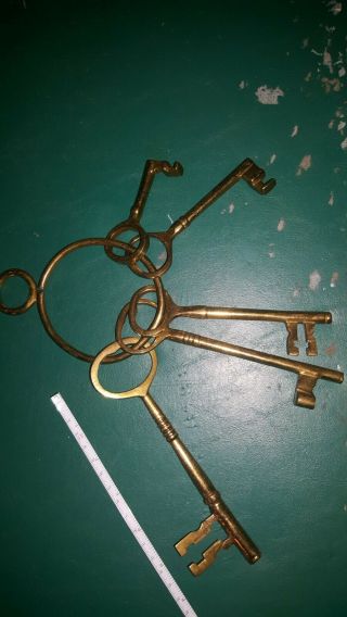 Large Brass Skeleton Keys On Brass Ring