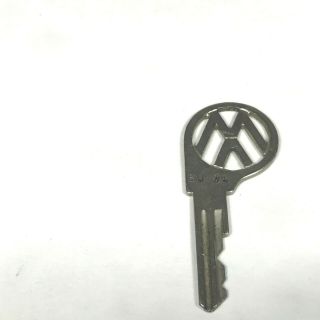 vintage vw Volkswagen key 3