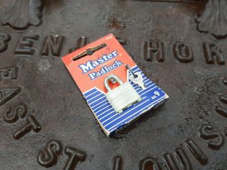 Vintage Mini Master Lock No.  9 Padlock OLD STOCK Padlock 2