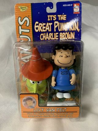 Nib Lucy Van Pelt Action Figure - Peanuts It’s The Great Pumpkin Charlie Brown