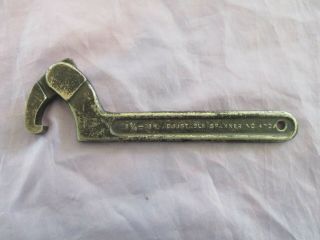 VINTAGE ARMSTRONG (BROS TOOL CO) ADJUSTABLE SPANNER WRENCH NO 472 (1 1/4 