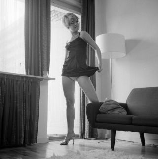 1960s Negative,  Sexy Blonde Pin - Up Girl Britt Jensen In Black Negligee T47189