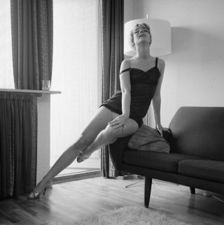 1960s Negative,  Sexy Blonde Pin - Up Girl Britt Jensen In Black Negligee T47195