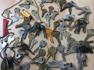 Vintage Cut Keys 95 (1.  5 Lbs) Individual Home,  Car,  Gas,  Flat Skeleton & More