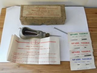 Found Boxed Complet Vintage " The Cidu Sewing & Stitching Tool,  Needles
