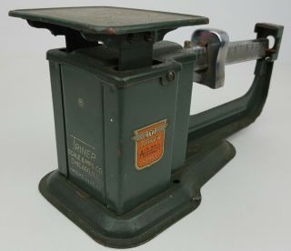 Vintage Triner 9 Ounce Air Mail Accuracy Postal Scale Green Metal Chicago Usa
