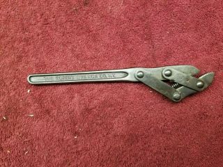 Vintage The Robert Wrench Co Spring Loaded Wrench 8 - 1/2 "