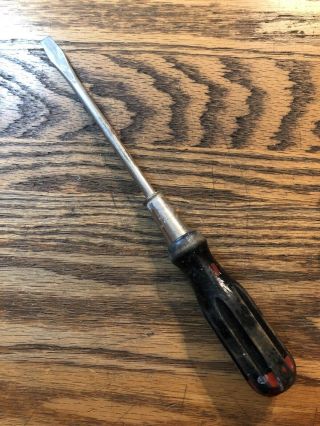 Millers Falls Co.  No.  7777 - 4 In.  Wood Handle Flat Tip Screwdriver / Hand Tool