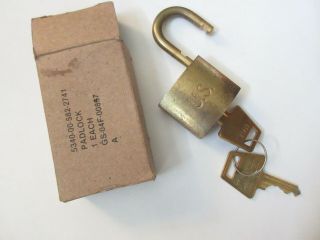 Vintage Brass Us Military Padlock American Lock Co.  - U.  S.  - Box.