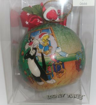 L22 Looney Tunes Christmas Ornament 1995 Sylvester & Tweety