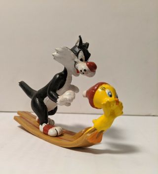 Looney Tunes Sylvester And Tweety Skiing Collectable Figures (1988)
