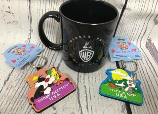Warner Brothers York Studio Store Black Coffee Mug & 2 Looney Tunes Keyrings