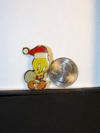 Vintage Tweety Christmas Lapel Pin Pinback Looney Tunes Santa Toy Sack 1  X1 3/8