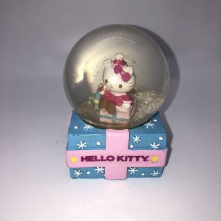 Hello Kitty Christmas Snow Globe