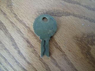 Vintage Mills Bell Lock Brass Key For Slot Machine,  Arcade Or Jukebox - L 440