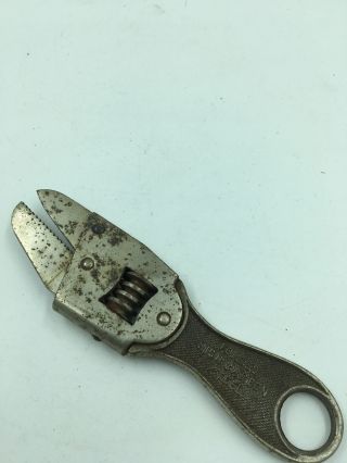 Kraeuter & Co.  The Victor,  Adjustable Alligator Wrench.  Pat.  May 26,  03
