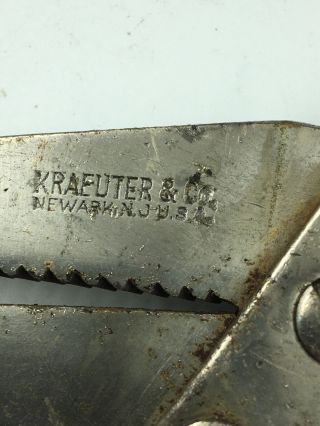 Kraeuter & Co.  The Victor,  Adjustable Alligator Wrench.  PAT.  May 26,  03 3