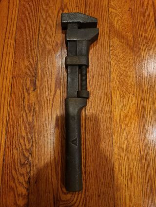 Vintage Billings 15 " Railroad Adjustable Monkey Pipe Wrench B Triangle