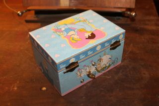 Walt Disney ' s Cinderella Kreisler Music Box 3