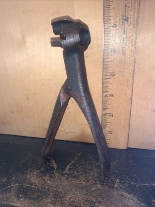 Vintage Cast Iron Saw Set Handsaw Tool.  5