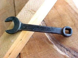 Vintage Cast Iron Machinist - Lathe - Tool Post - 2 Wrench Short 3/4 Open End