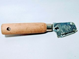 Vintage 5 - 1/2 " Wood Handled Razor Scraper