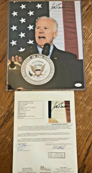 Joe Biden Signed 11x14 Photo Autograph Autograph Jsa Loa Authentic Presidential