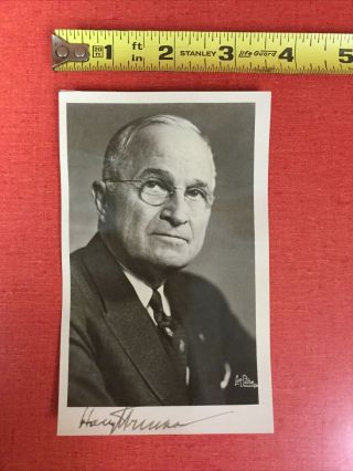 Harry Truman Hand Signed Photo - 33rd United States President
