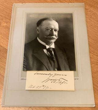 William Howard Taft Gelatin Silver Photograph 1912 Autographed Card Harris Ewing