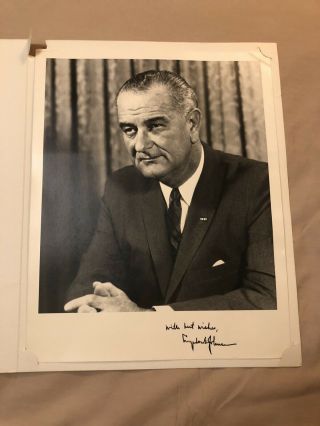 President Lyndon Baines B.  Johnson Vintage Signed 11x14 Photo W/ Folder