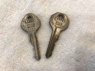Vintage / Antique Gm Key Set With Briggs & Stratton On Back