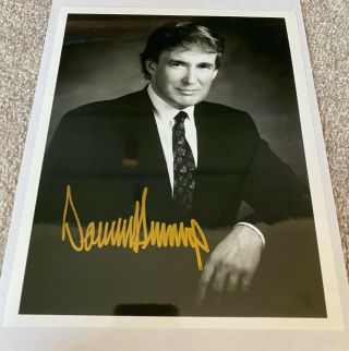 President Donald J Trump Signed B&w 8x10 Photo - Proof Photos From Meeting