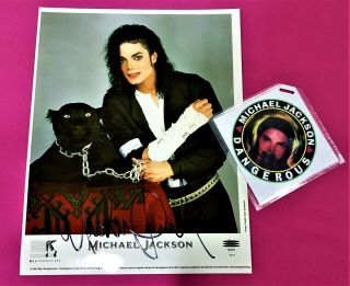 Michael Jackson Autograph Hand Signed Promo Photo,  Vip Pass Smile Lp