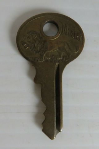 Vintage Master Lock Co.  X2751 Lion Key  (inv26249)