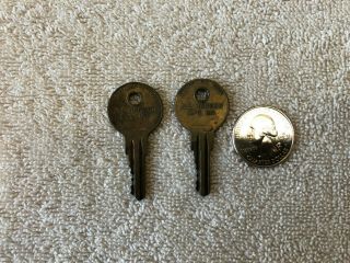 2 Vintage Antique Keys A.  L.  Hansen Mfg.  Co.  Gurnee Ill 60031 Ch545