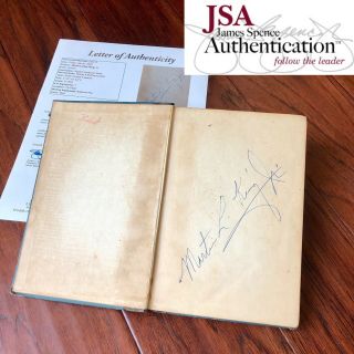 Martin Luther King Jr.  Jsa Loa Hand Signed Stride Toward Freedom Autograph