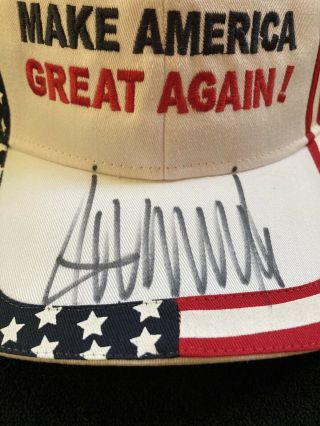 Donald Trump signed Make America Great Again Hat Beckett Letter President 3
