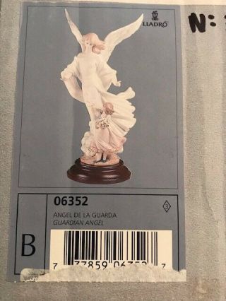 Lladro 6352 Guardian Angel W/ Wood Base & Box And Cert Of Authenticity