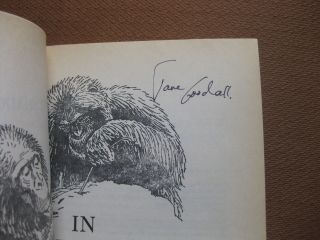 SIGNED - IN THE SHADOWS OF MAN by Jane Goodall - 1st PB 1988 - chimpanzees 2