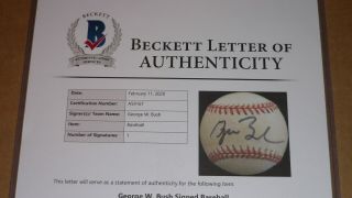 President George W Bush Signed Autographed Baseball Beckett Bas