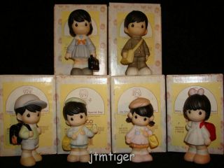 T Precious Moments - Extremely Rare Japanese School Boys/girls - Rare Find Set Of 6