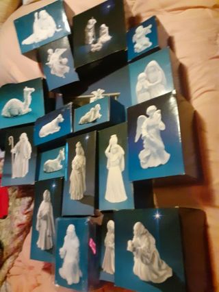 Avon Vintage 18 Piece Nativity Set In Boxes Nos Stable Flying Angel Exc