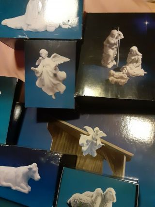Avon Vintage 18 Piece Nativity Set In Boxes NOS Stable Flying Angel EXC 2